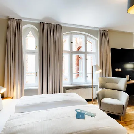 Martas Berlin-mitte 3*