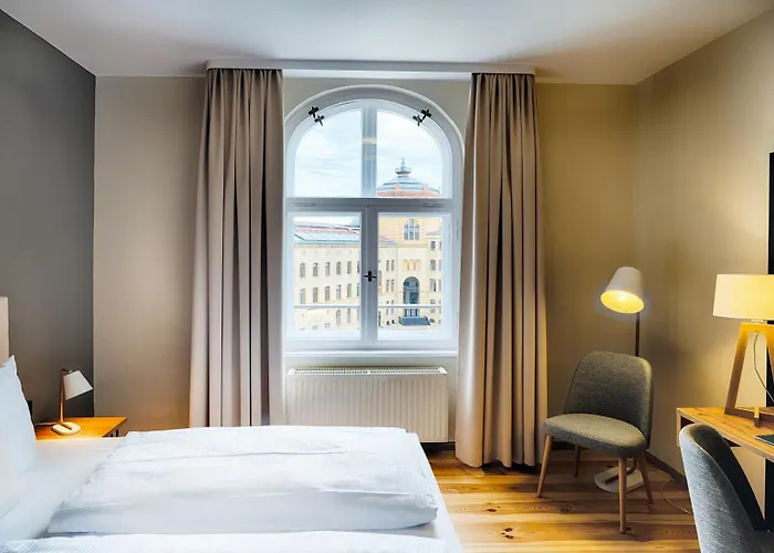 Martas Berlin-mitte 3* برلين