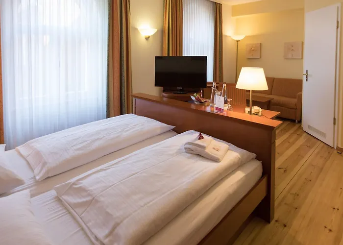 Martas Berlin-mitte 3*