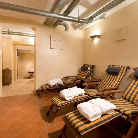 Martas Berlin-mitte 3*